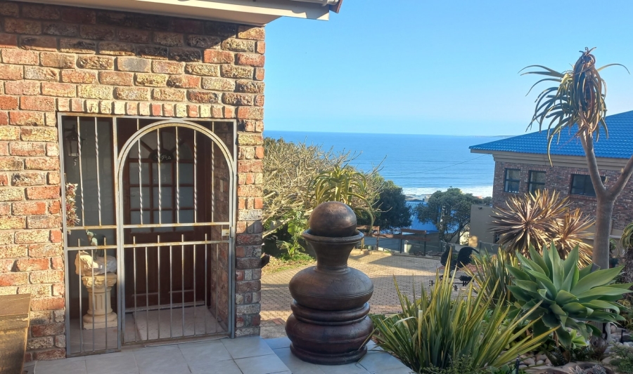 5 Bedroom Property for Sale in Dana Bay Western Cape